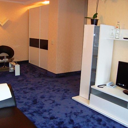 Sankt Kilian Hotel Zum Goldenen Hirsch מראה חיצוני תמונה