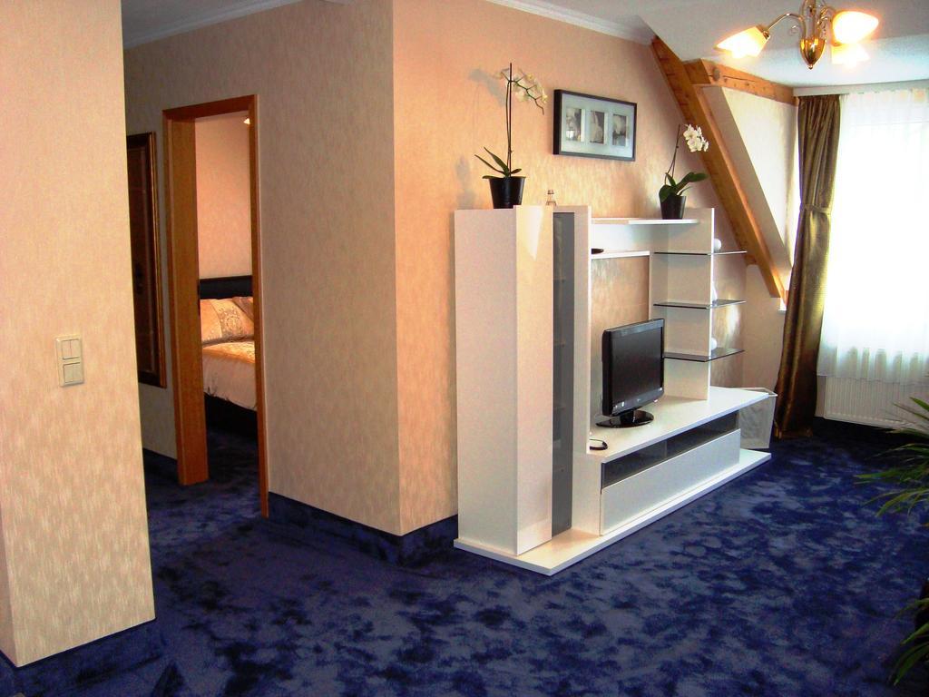 Sankt Kilian Hotel Zum Goldenen Hirsch מראה חיצוני תמונה