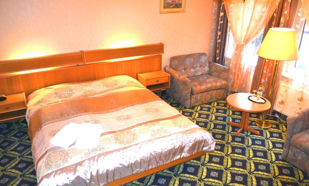 Sankt Kilian Hotel Zum Goldenen Hirsch חדר תמונה
