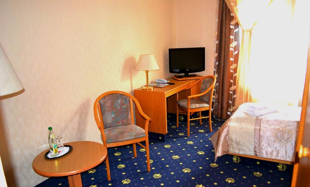 Sankt Kilian Hotel Zum Goldenen Hirsch חדר תמונה