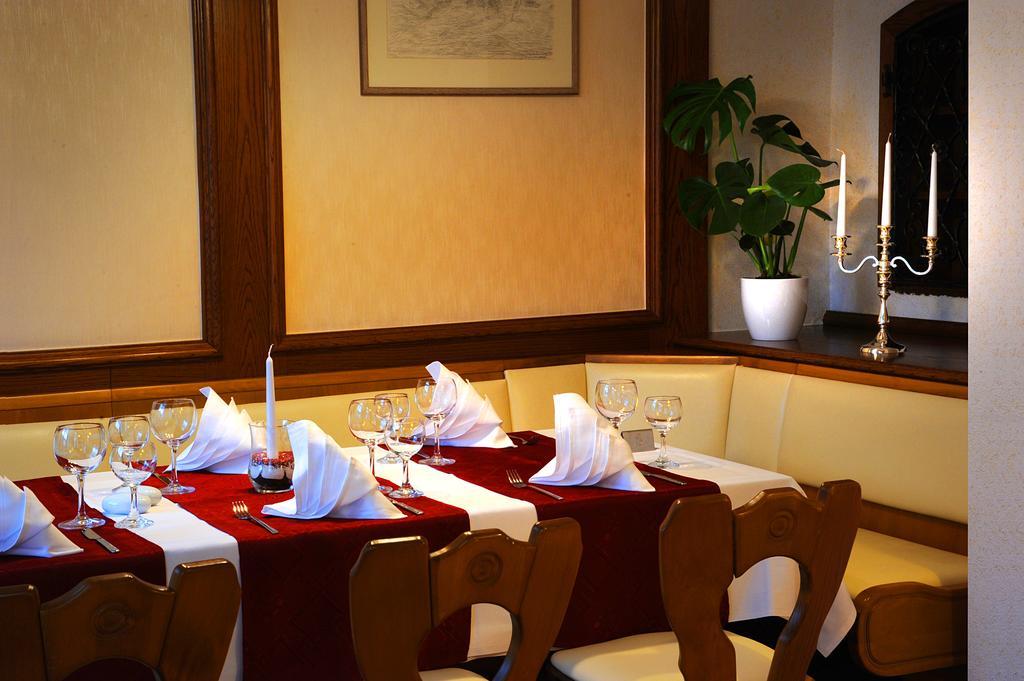 Sankt Kilian Hotel Zum Goldenen Hirsch מראה חיצוני תמונה