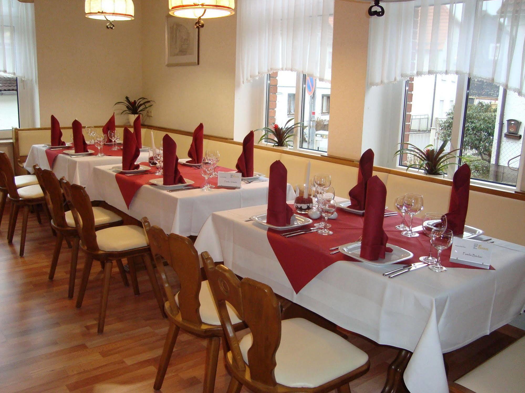Sankt Kilian Hotel Zum Goldenen Hirsch מראה חיצוני תמונה